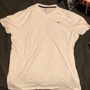 white hollister tee